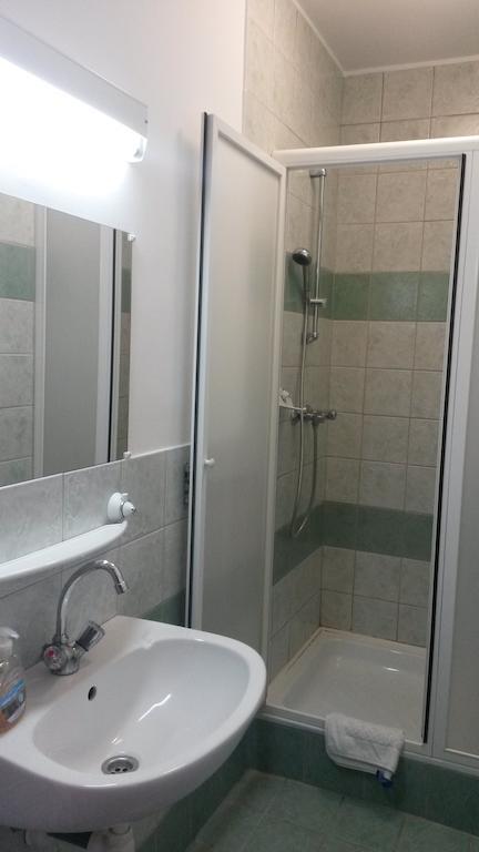 Gitta Apartman Buk Exterior photo